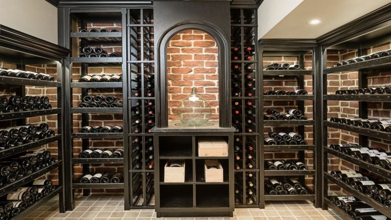 Detailed Analysis On The Commercial Wine Rack